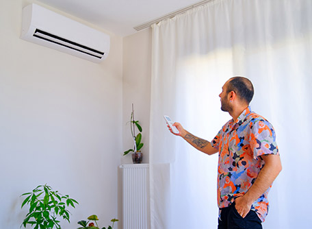 Petits espaces, grandes idées : nos solutions clim pour les studios